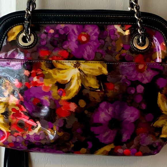 Sold—-Ellen Tracey Shoulder Bag - Picture 8 of 9